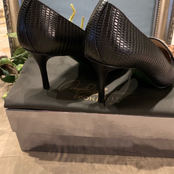 Donald J Pliner Stilettos - Picture 2 of 6
